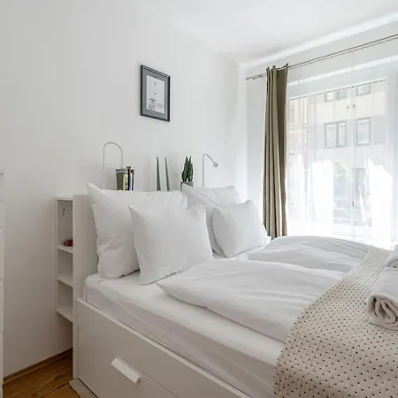 Apartament Celestial Court *